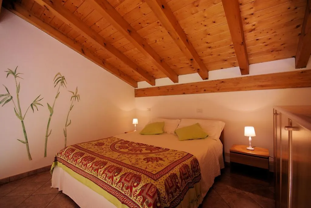 Residence Celeste Mezzegra Aparthotel