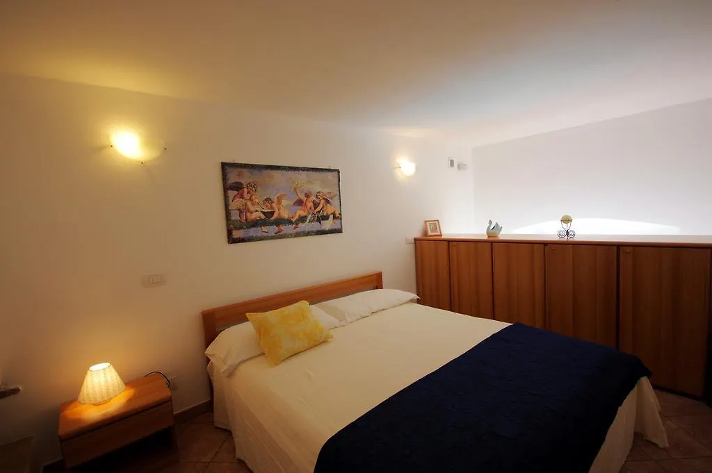 Residence Celeste Mezzegra Hotel apartamentowy