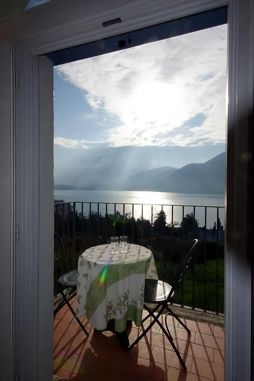 Residence Celeste Mezzegra Aparthotel